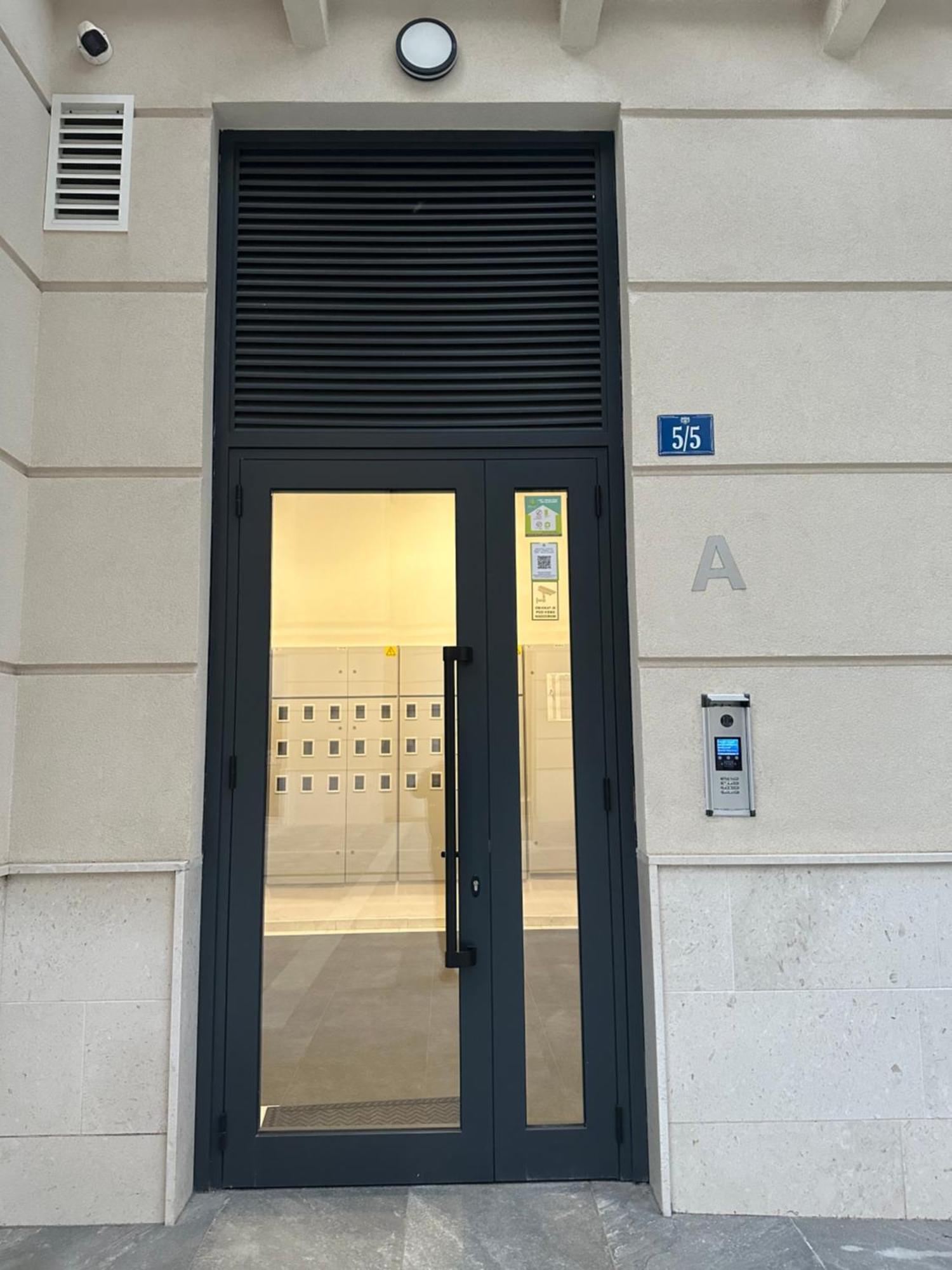 Fantastic New Centre Apartment Подгорица Экстерьер фото